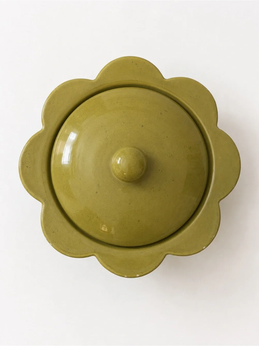 Flower Shaped Olive Green Ceramic Baking Vessel w/ Lid NWT Rustic Cottage